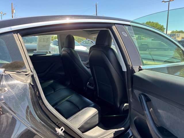 Used 2020 Tesla Model 3 Standard Range Plus RWD image 21