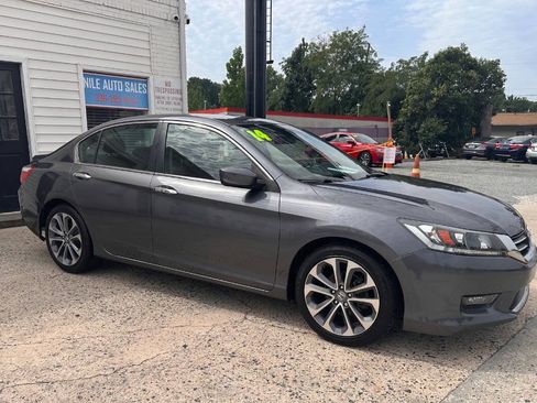 Used 2014 Honda Accord Sport image 7