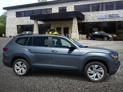 Used 2023 Volkswagen Atlas SE AWD/4WD image 4