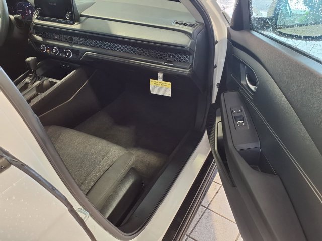 Certified 2025 Honda Accord LX image 20