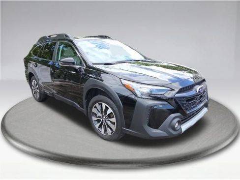 Used 2024 Subaru Outback Limited AWD/4WD image 3