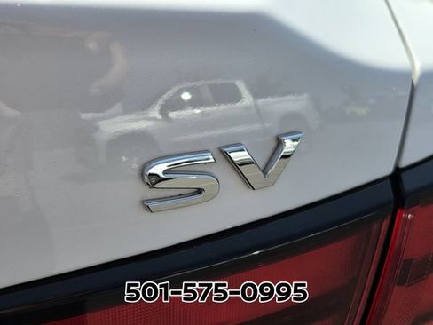 Used 2024 Nissan Sentra SV FWD image 14