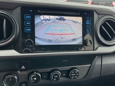 Used 2019 Toyota Tacoma TRD Sport w/ Technology Package image 55