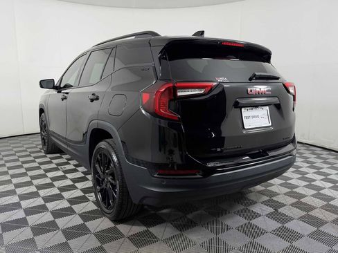 Used 2024 GMC Terrain SLT w/ Tech Package AWD/4WD image 4