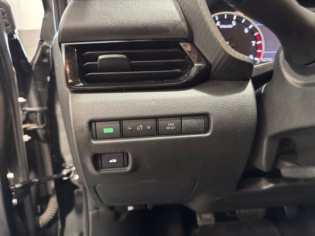 Used 2024 Nissan Sentra SV FWD image 20