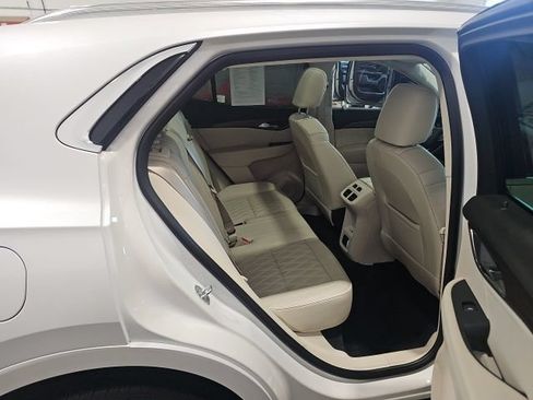 Used 2023 Buick Envision Avenir AWD/4WD image 23