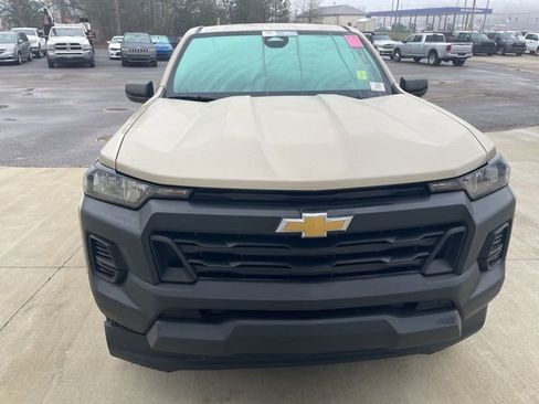Used 2023 Chevrolet Colorado W/T image 2