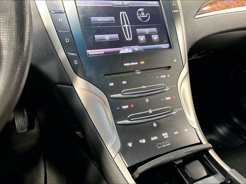Used 2014 Lincoln MKZ w/ Equipment Group 101A Select FWD image 15