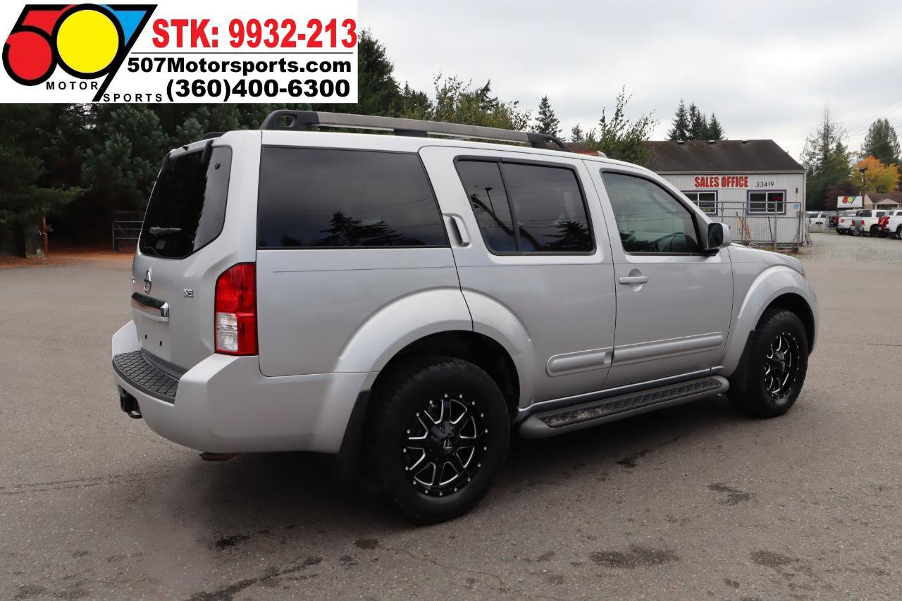 Used 2008 Nissan Pathfinder SE w/ Premium Pkg AWD/4WD image 7