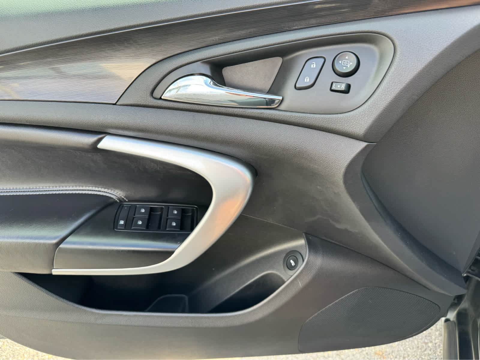 Used 2014 Buick Regal Premium FWD image 13