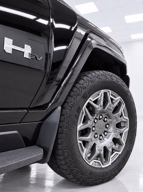 Used 2025 GMC Hummer EV 2X AWD/4WD image 8
