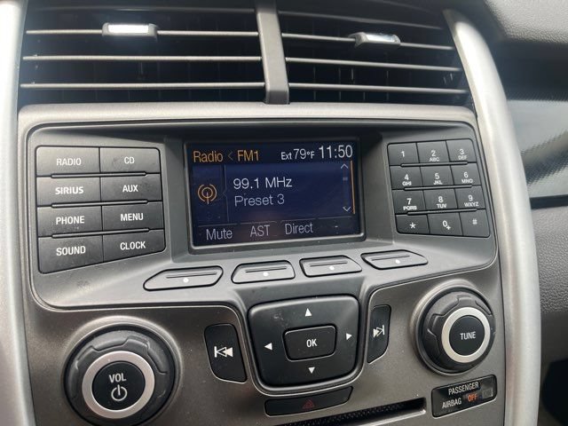 Used 2011 Ford Edge SE FWD image 22