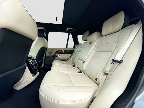 Used 2022 Land Rover Range Rover P525 Westminster Edition image 27