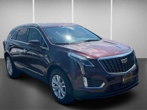 Used 2022 Cadillac XT5 Luxury AWD/4WD image 2