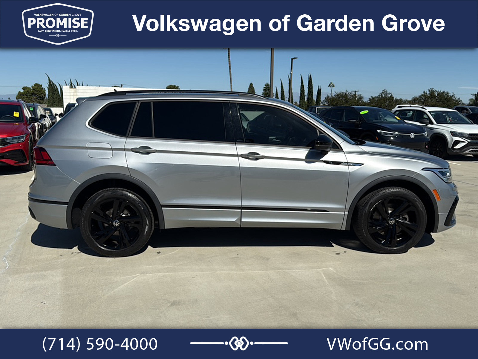 Used 2023 Volkswagen Tiguan SE R-Line FWD image 9