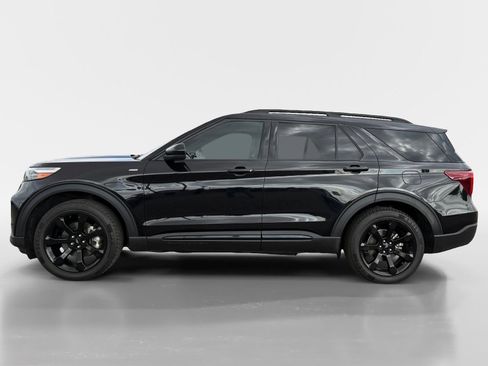 Used 2023 Ford Explorer ST-Line w/ Class IV Trailer Tow Package RWD image 2