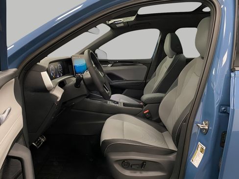New 2026 Volkswagen Tiguan SE R-Line AWD/4WD image 19