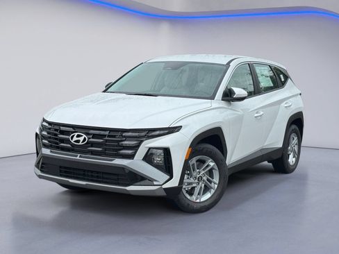 New 2026 Hyundai Tucson SE FWD image 1