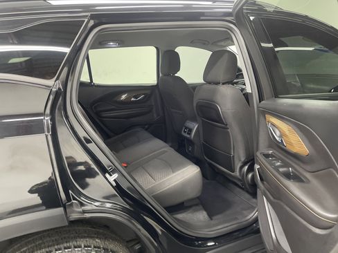 Used 2020 GMC Terrain SLE w/ Elevation Edition image 21