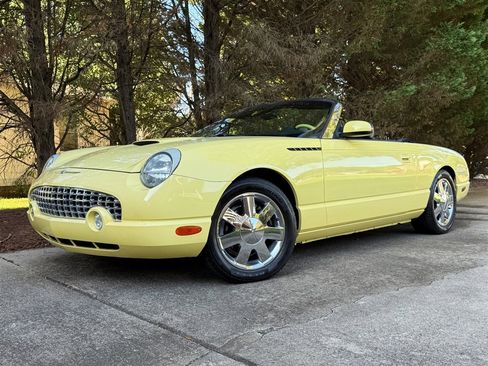 Used 2002 Ford Thunderbird image 12