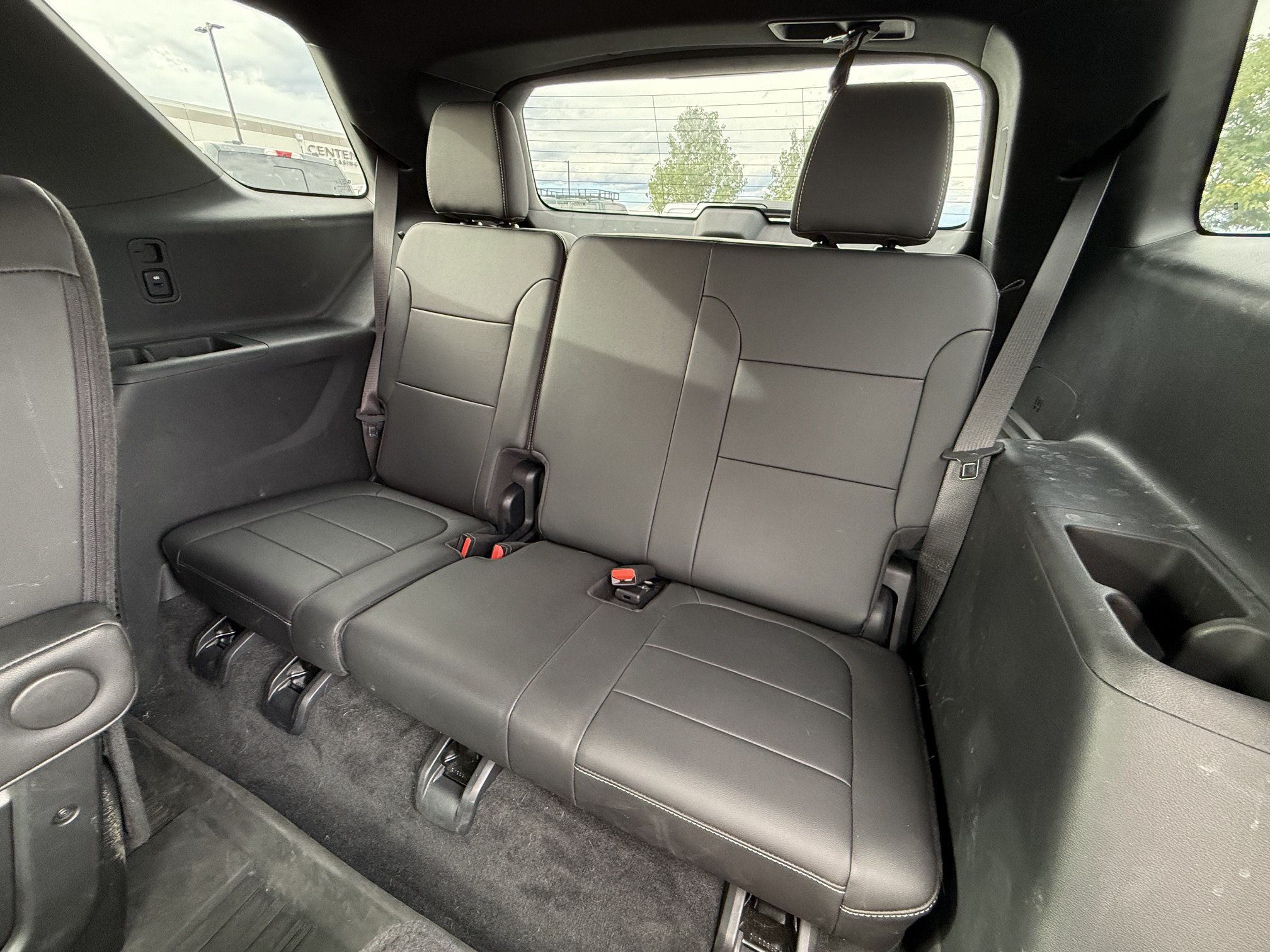 Used 2023 Chevrolet Traverse LT w/ LT Premium Package AWD/4WD image 11