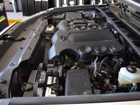 Used 2023 Toyota 4Runner SR5 Premium w/ Moonroof Package RWD image 36