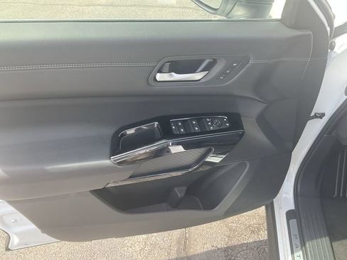New 2026 Nissan Pathfinder Platinum AWD/4WD image 26