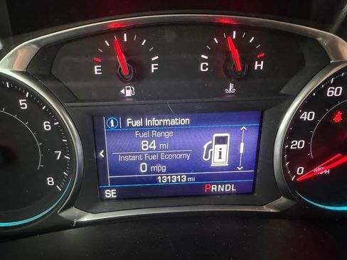 Used 2019 Chevrolet Equinox LT w/ Driver Convenience Package FWD image 18