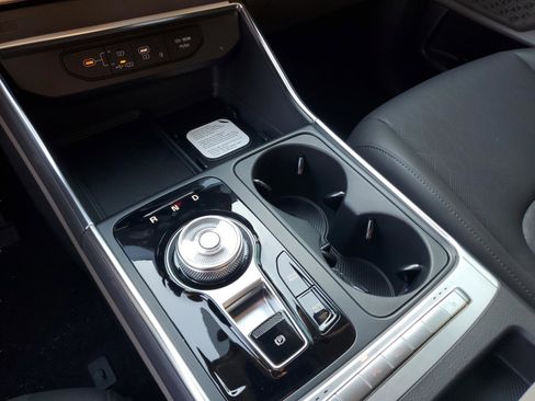 New 2026 Kia Carnival EX FWD image 27