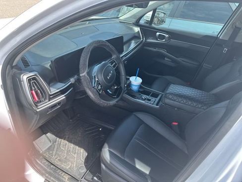 Used 2025 Kia Sorento S FWD image 6