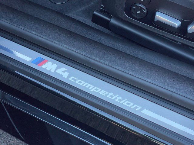 Used 2021 BMW M4 Competition w/ Executive Package RWD image 26