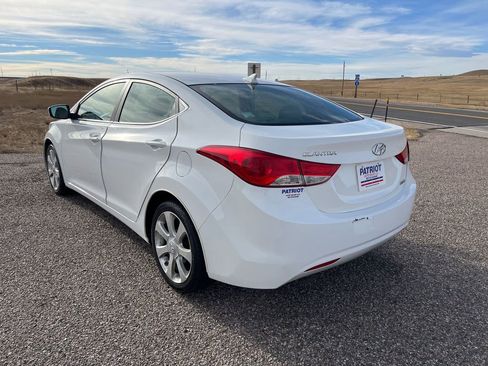 Used 2012 Hyundai Elantra Limited image 7