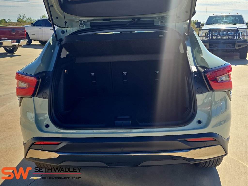 New 2026 Chevrolet Trax ACTIV w/ Driver Confidence Package FWD image 12