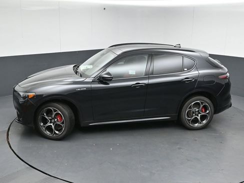 New 2025 Alfa Romeo Stelvio Sprint w/ Veloce Package image 46