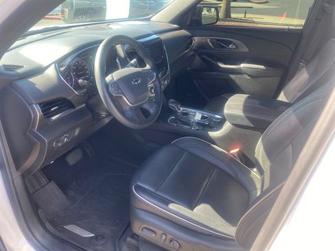 Used 2023 Chevrolet Traverse Premier w/ Redline Edition AWD/4WD image 9