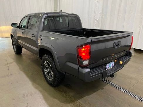Certified 2019 Toyota Tacoma TRD Sport w/ TRD Premium Sport Package image 5