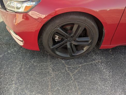 Used 2019 Honda Accord Sport image 12