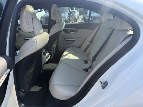 Certified 2025 Mercedes-Benz C 300 4MATIC Sedan image 32