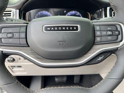 Used 2022 Jeep Wagoneer Series II image 18