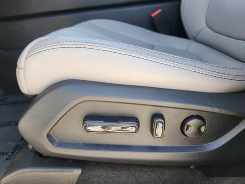 Certified 2024 Honda Pilot Touring image 24