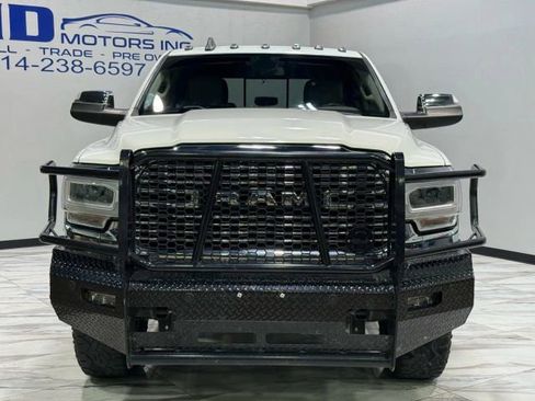 Used 2019 RAM 2500 Laramie image 3