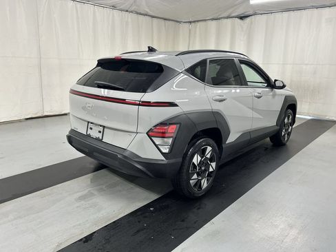 Used 2024 Hyundai Kona SEL w/ Convenience Package AWD/4WD image 2