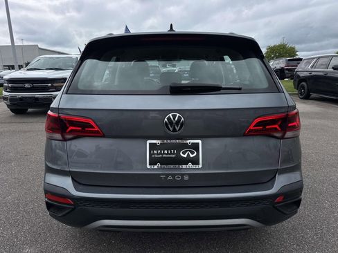 Used 2024 Volkswagen Taos SE FWD image 6