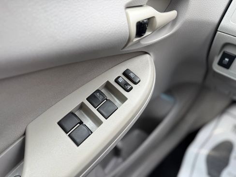 Used 2013 Toyota Corolla L image 20