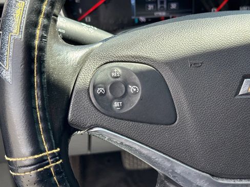 Used 2015 Chevrolet Impala LT FWD image 14