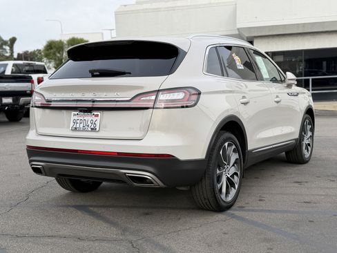 Certified 2023 Lincoln Nautilus Reserve w/ Luxury Package image 7