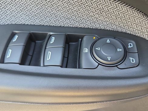 Used 2024 Chevrolet TrailBlazer LT w/ Driver Confidence Package FWD image 29