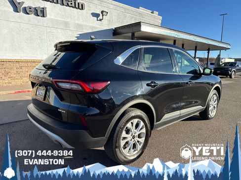 Used 2024 Ford Escape Active w/ Tech Pack #1 AWD/4WD image 3