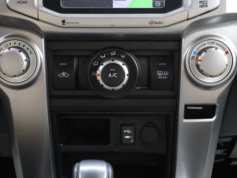 Used 2015 Toyota 4Runner SR5 w/ Convenience Package image 21