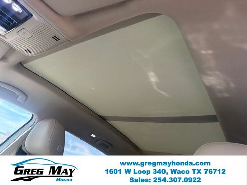 Used 2024 Volkswagen Atlas SE w/ Panoramic Sunroof Package FWD image 22